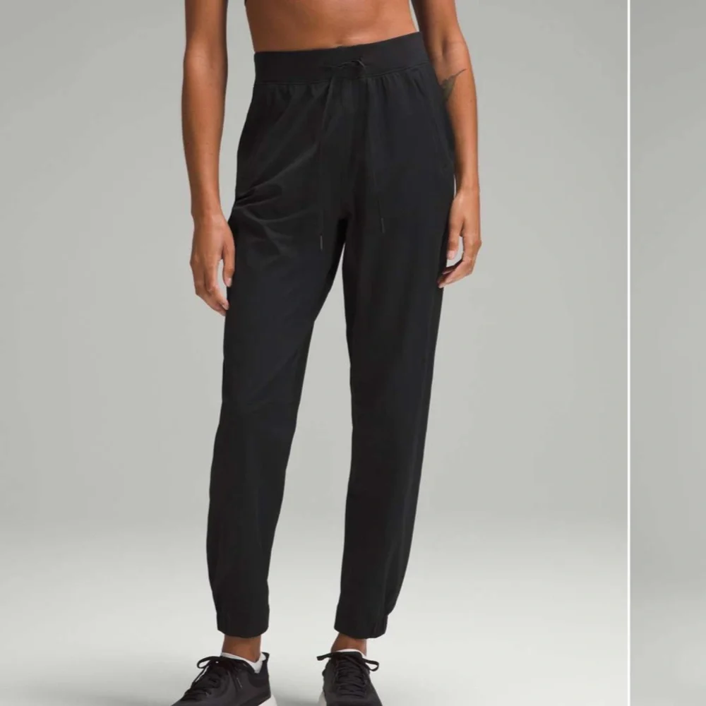 Lululemon // NWOT License to Train High-Rise Pant
Black - Picture 2 of 5